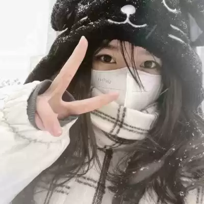 苍傲玉